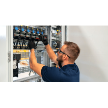 Lutron DM-99262SD Multi Meter is the electricians best friend